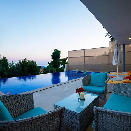 Rana - Stunning Views And Luxury Furnishings * Islamlar (Mediterranean)